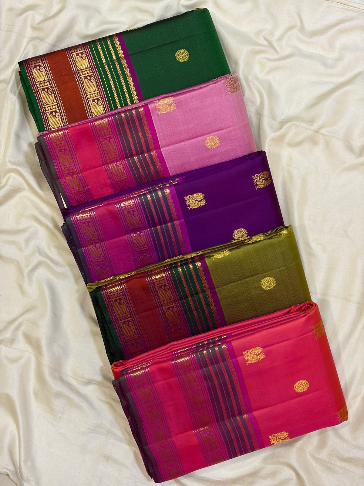 Pure Kanchipuram Bridal Silk – 2 Gram Zari Contrast Border Saree